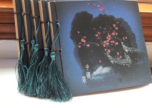 1415543209663076.jpg 梅花关于复古中式手工线装画